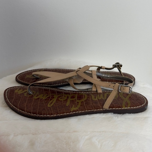 Sam Edelman Gigi Thong Sandal - Picture 4 of 8
